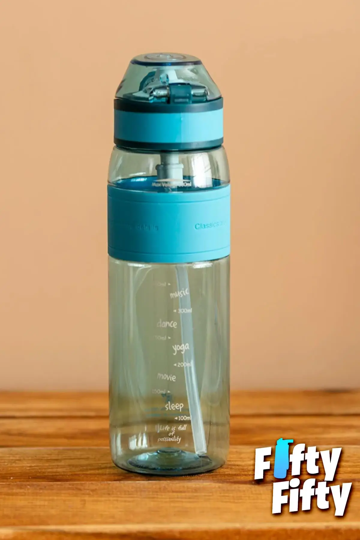 Uzspace FiftyFifty Pipetli(ısırılamaz) 600 ml Silikon Gövde Tritan Su Matarası