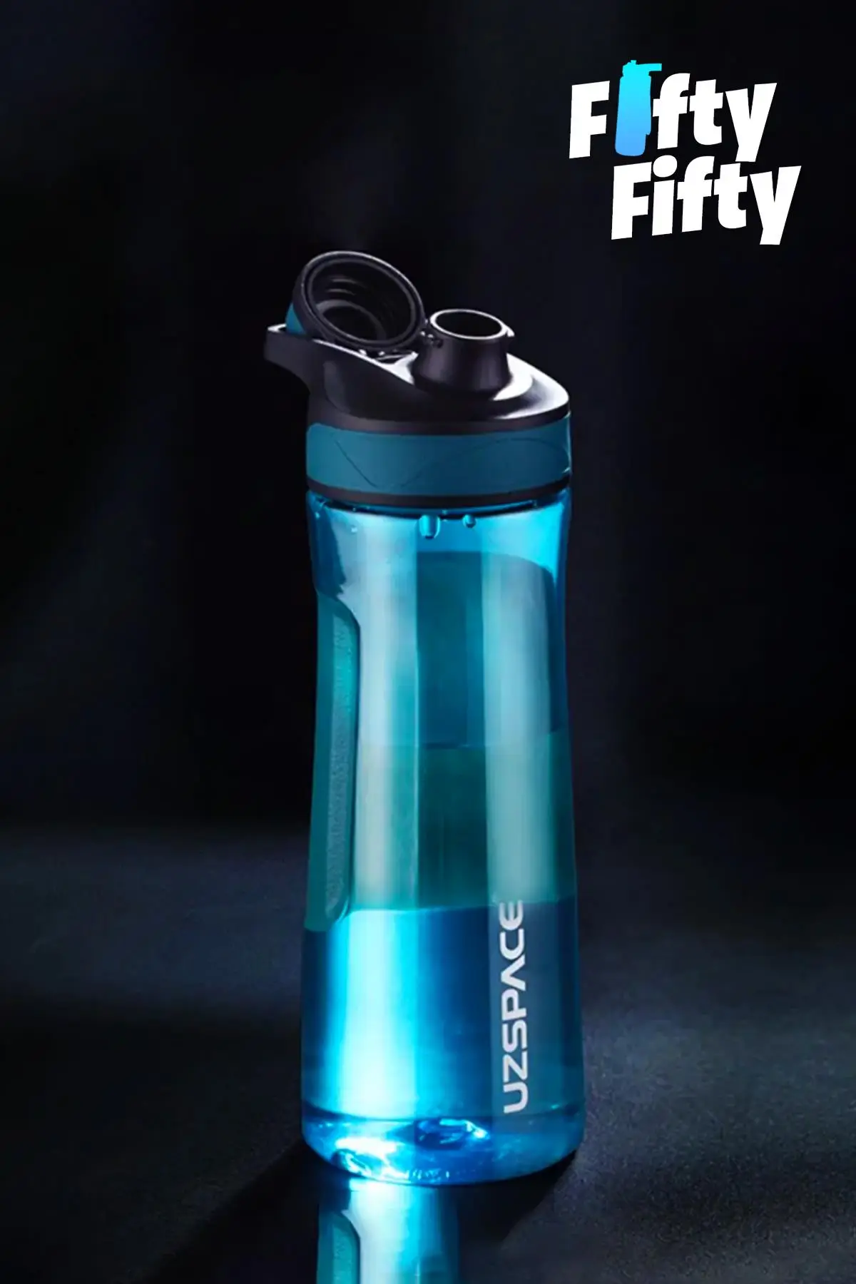 Uzspace Manyetik Kapaklı 700ml Silikon Gövde Tritan Su Matarası 